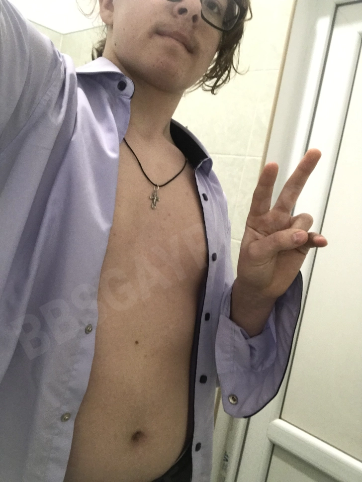 Гей-знакомства Калининград: Sexyboy000 23 лет (уни) 3