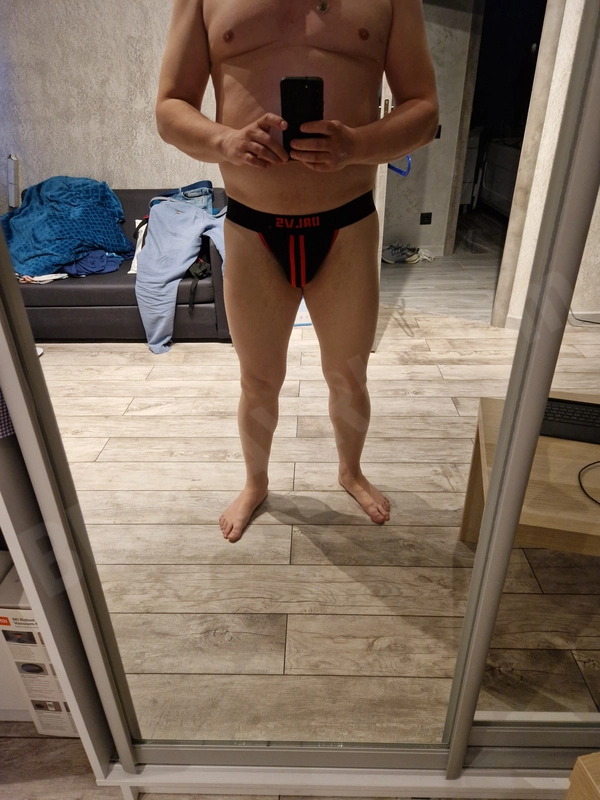 Nicck4453668